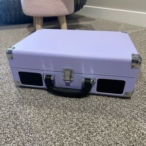 Victrola record player